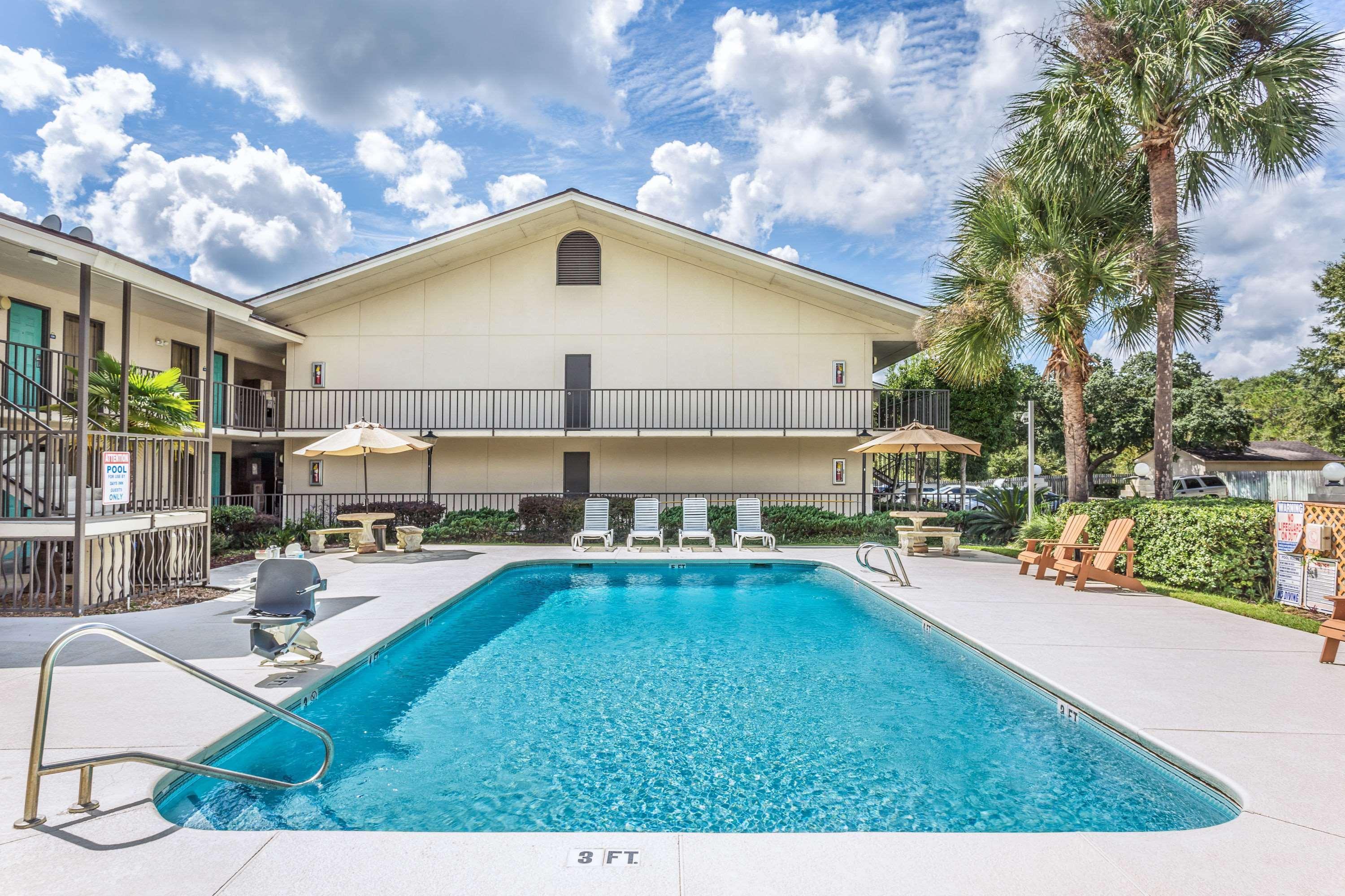Days Inn By Wyndham Lake Park/Valdosta Esterno foto